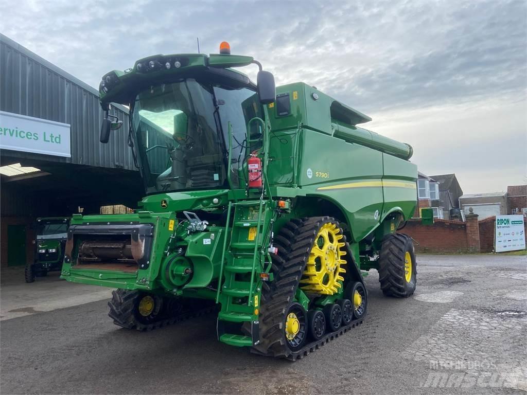 John Deere S790 Mähdrescher