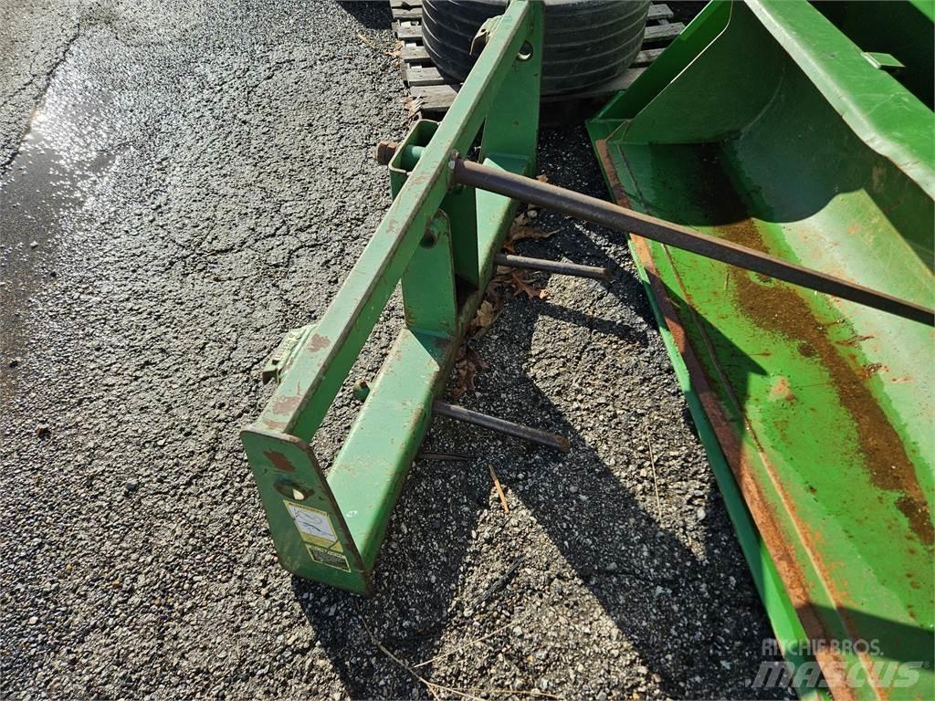 John Deere SE Sonstige Grünlandgeräte