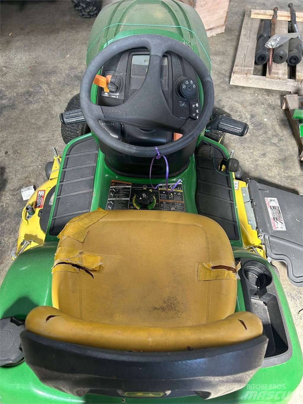John Deere X300 Reitermäher