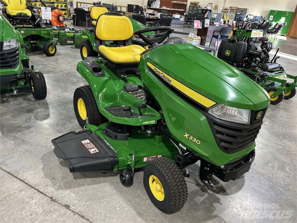 John Deere X330 Kleintraktoren