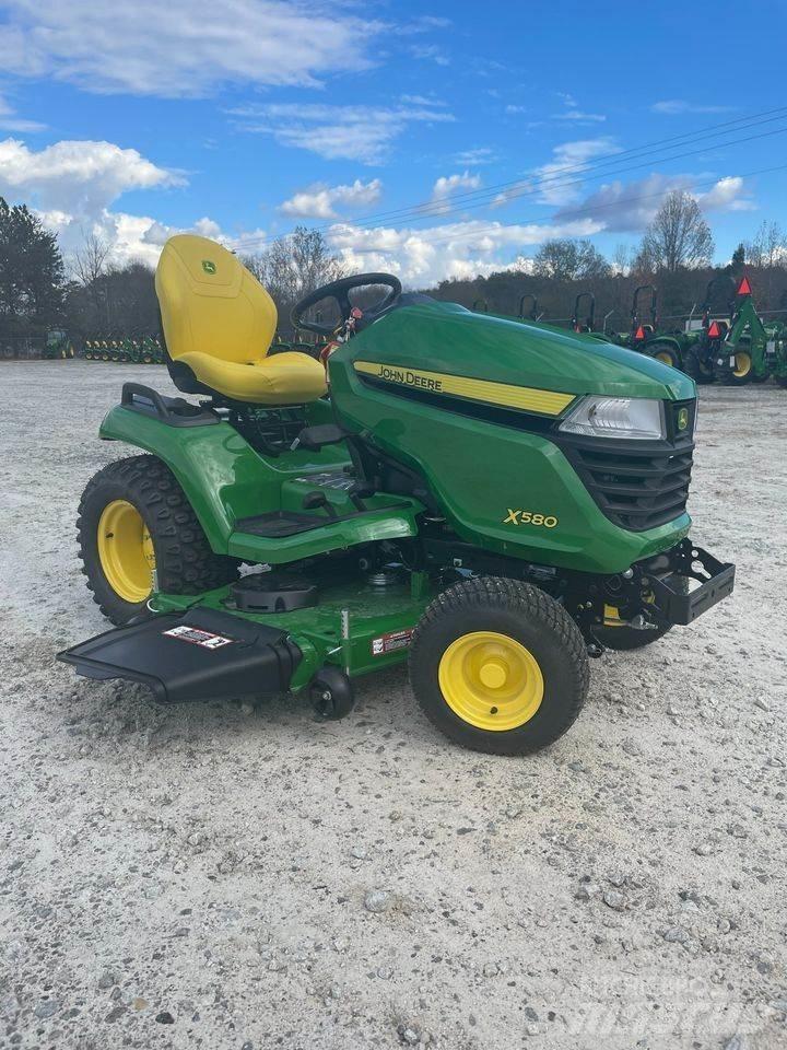 John Deere X580 Reitermäher