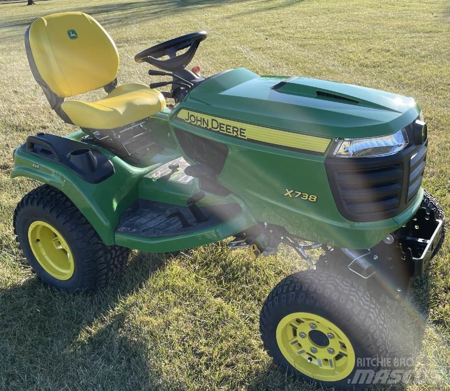John Deere X738 Kleintraktoren