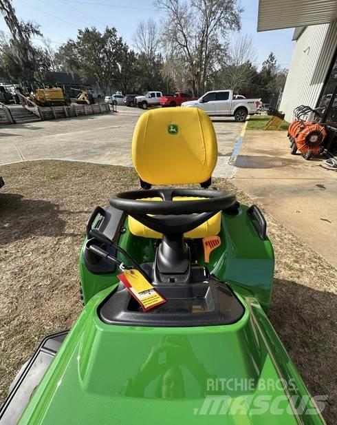 John Deere X739 Kleintraktoren