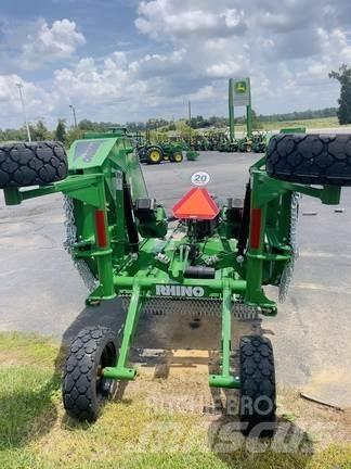 Rhino TS10 Ballenschredder, -schneider und -wickler