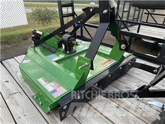Titan 1204 Ballenschredder, -schneider und -wickler