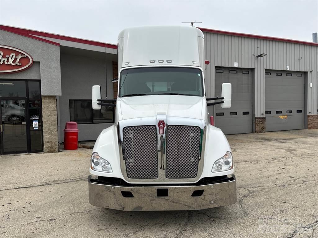 Kenworth T680 Sattelzugmaschinen