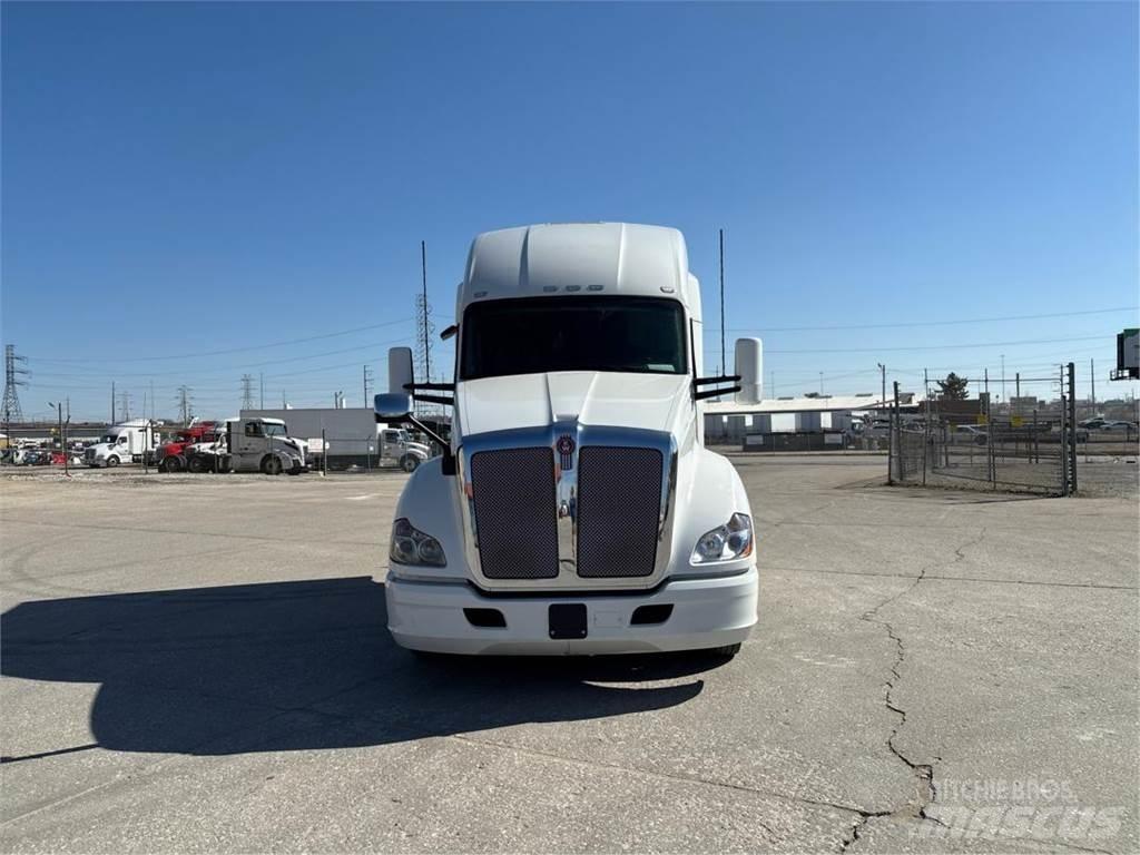 Kenworth T680 Sattelzugmaschinen