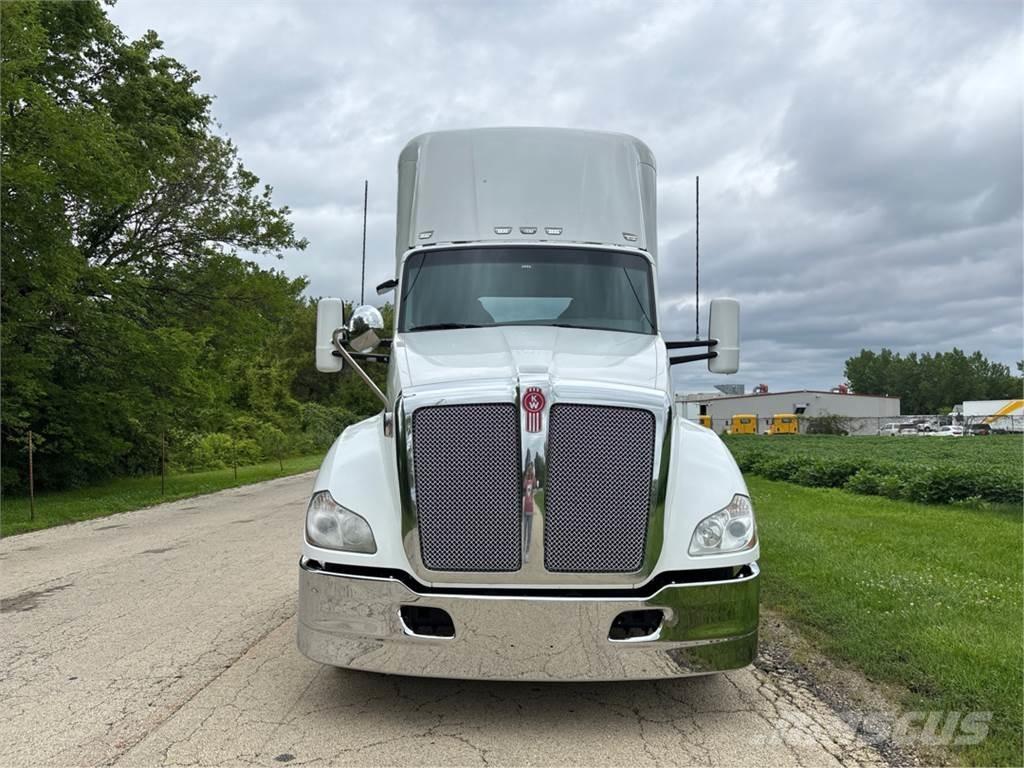 Kenworth T680 Sattelzugmaschinen
