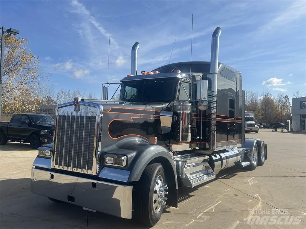 Kenworth W900 Sattelzugmaschinen