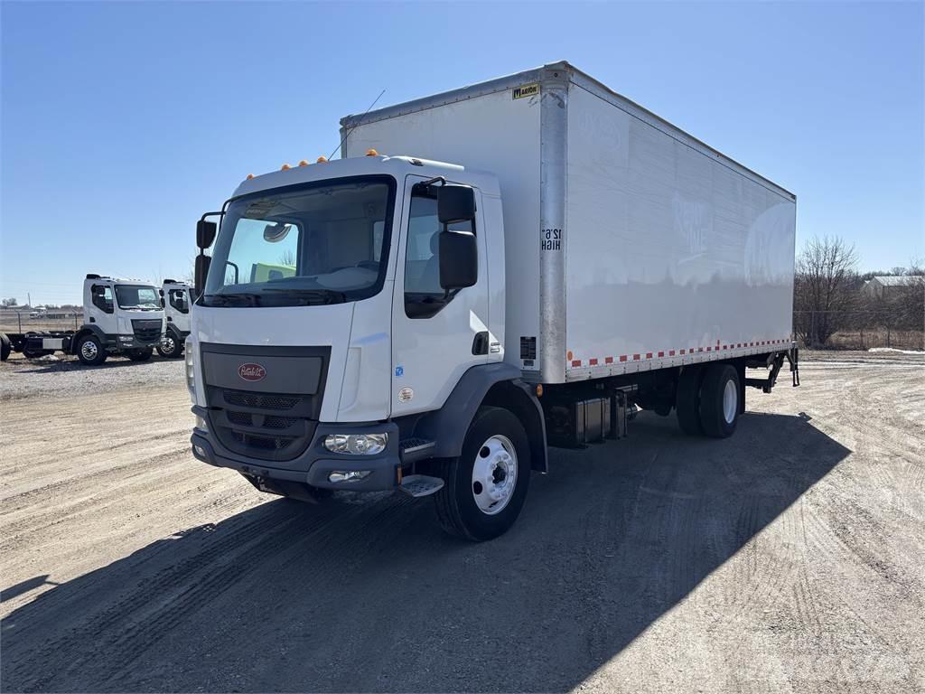 Peterbilt 220 Kofferaufbau