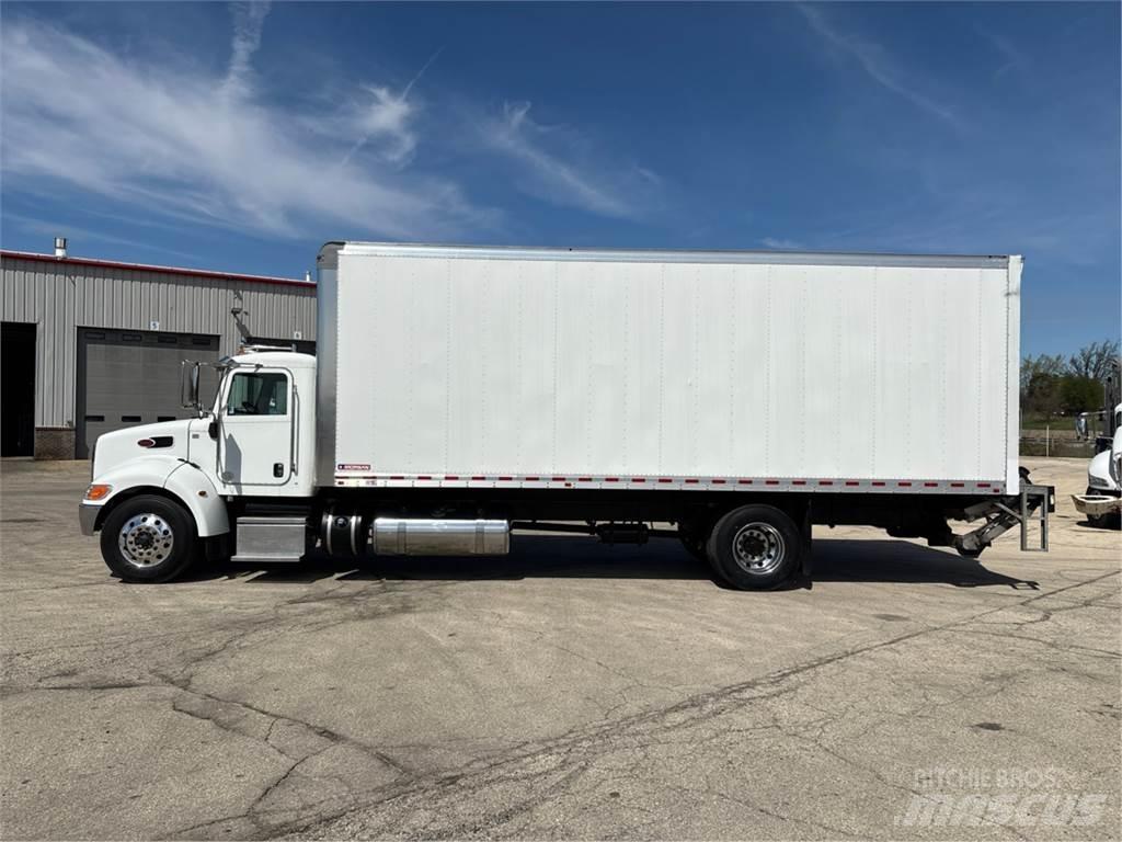 Peterbilt 337 Kofferaufbau