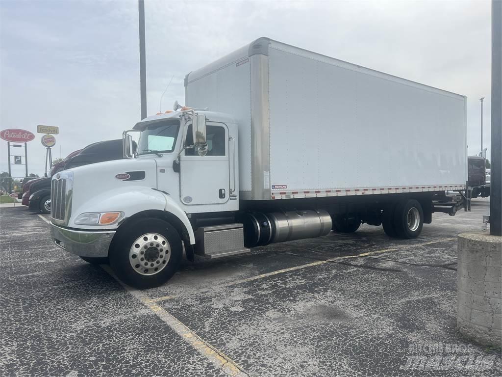 Peterbilt 337 Kofferaufbau