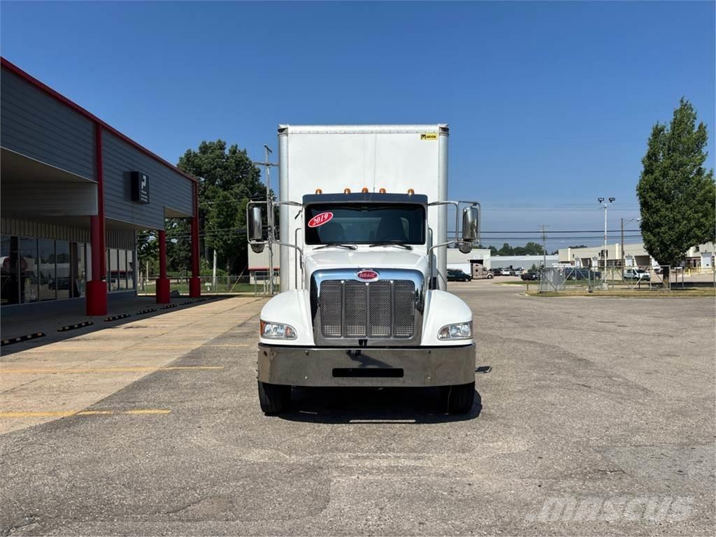 Peterbilt 337 Kofferaufbau