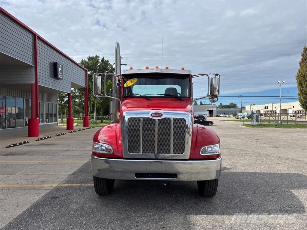 Peterbilt 337 Sattelzugmaschinen