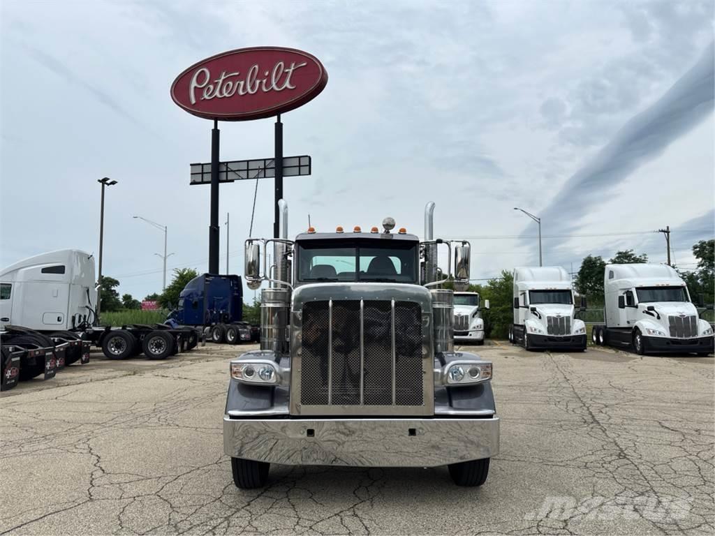 Peterbilt 389 Andere Fahrzeuge