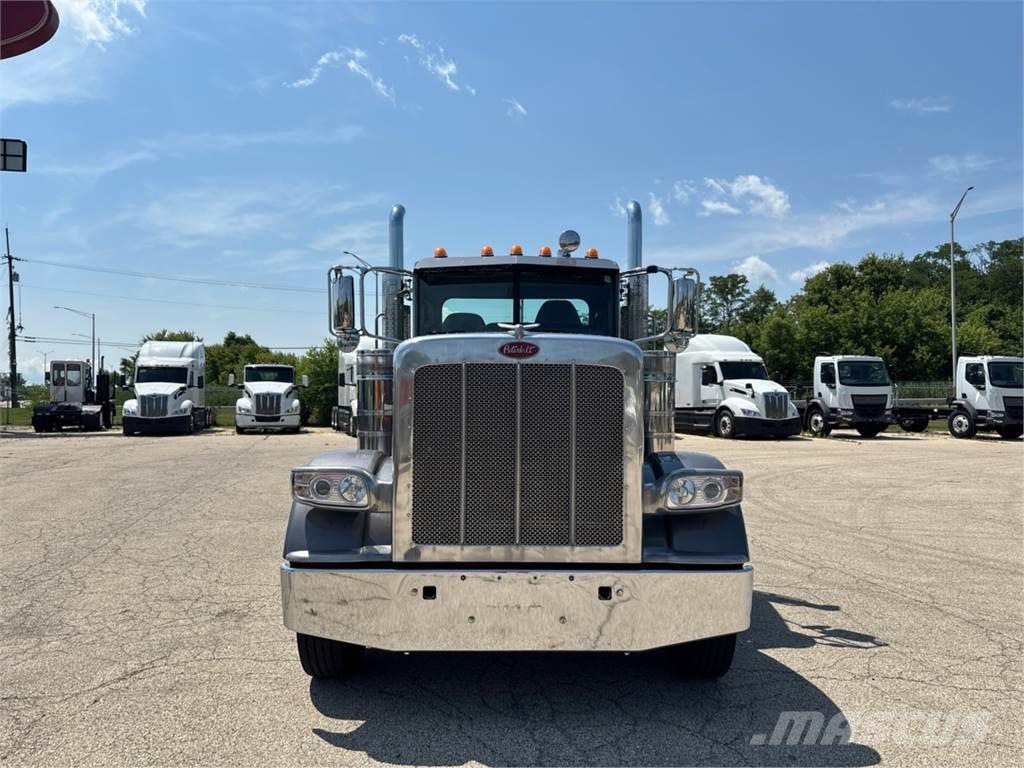 Peterbilt 389 Andere Fahrzeuge