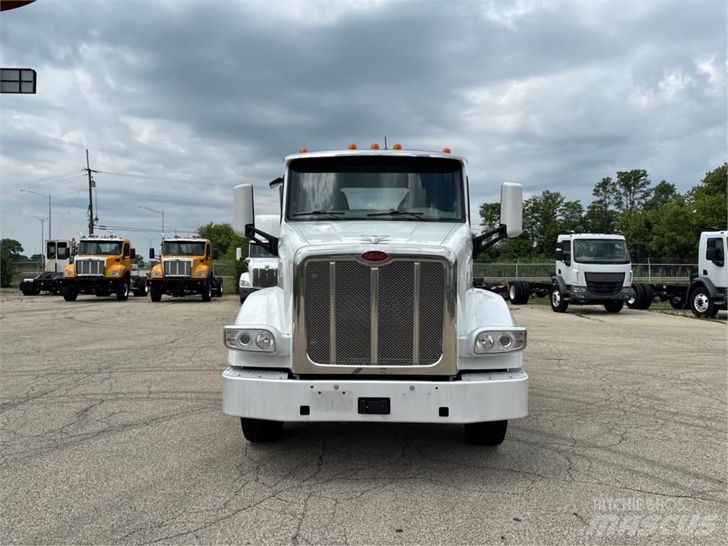 Peterbilt 567 Sattelzugmaschinen