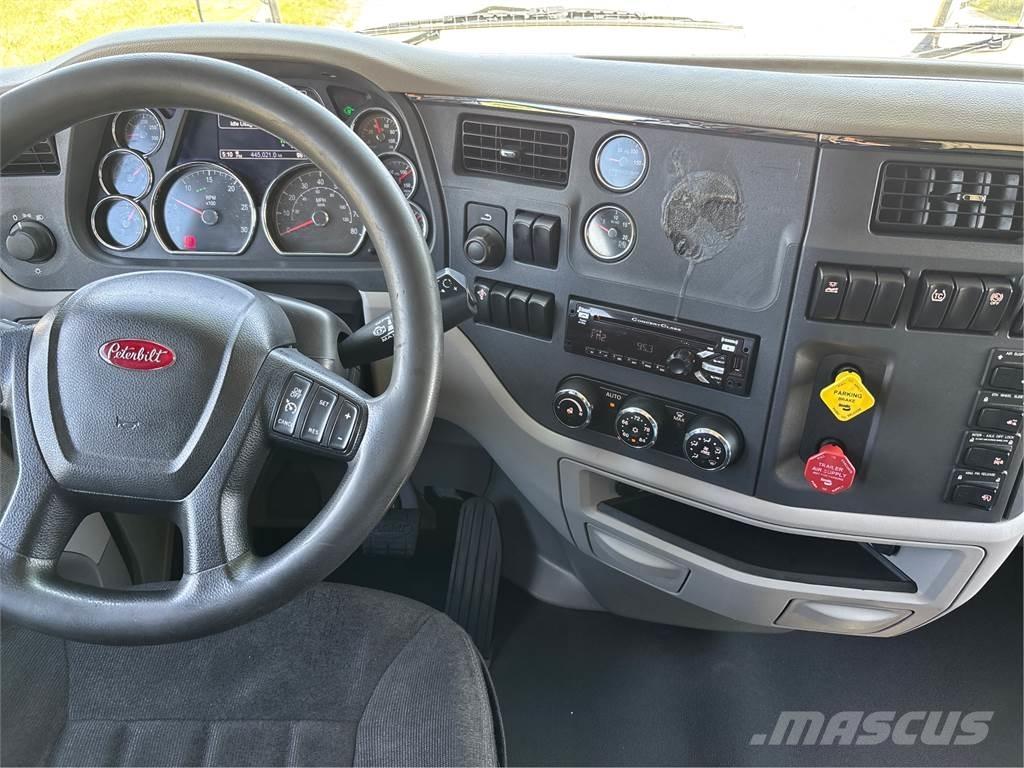 Peterbilt 579 Tractor Units
