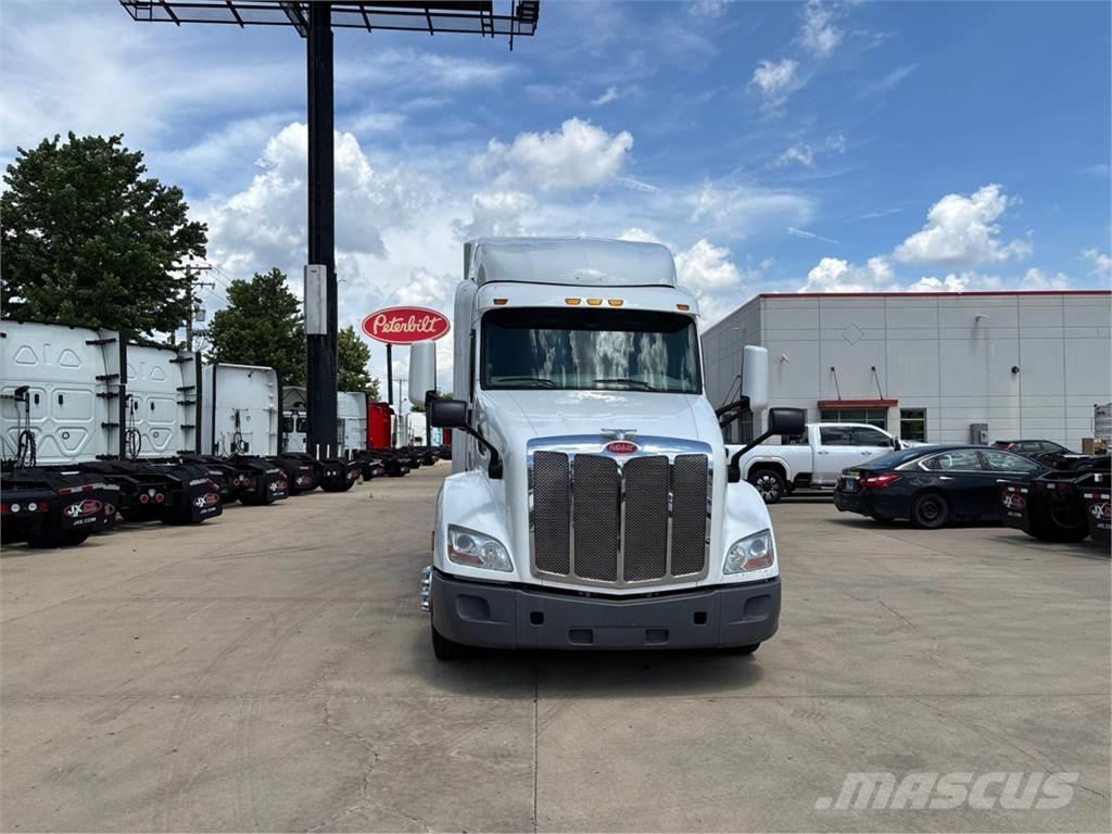 Peterbilt 579 Andere Fahrzeuge