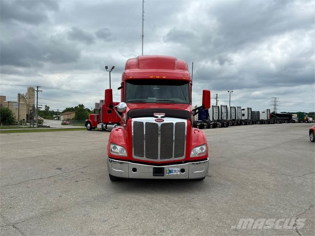 Peterbilt 579 Andere Fahrzeuge