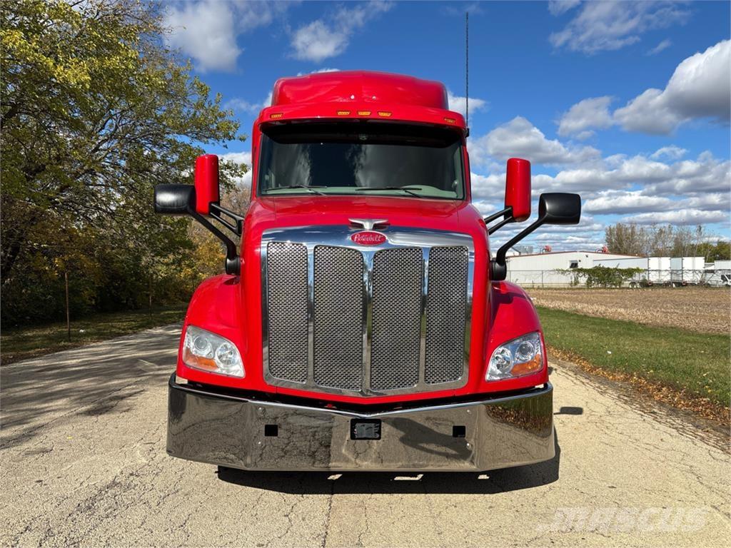 Peterbilt 579 Andere Fahrzeuge