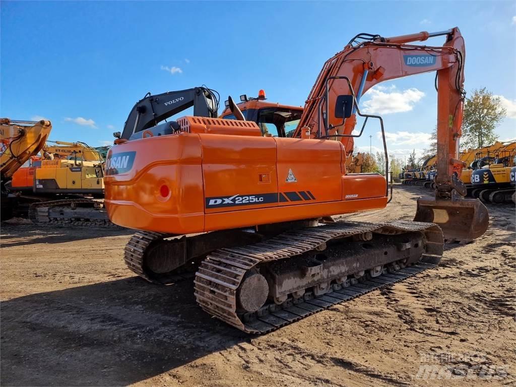 Doosan DX 225LC-3 Raupenbagger