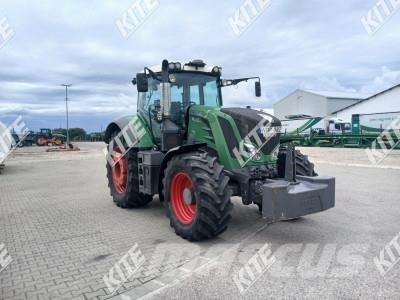 Fendt 826 VARIO Traktoren