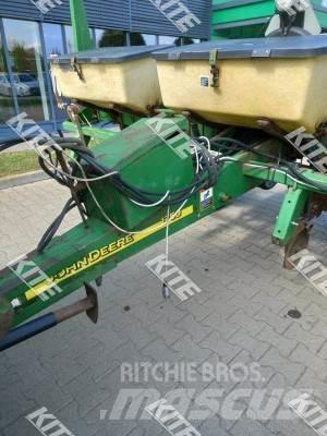 John Deere 1750 Drillmaschinenkombination