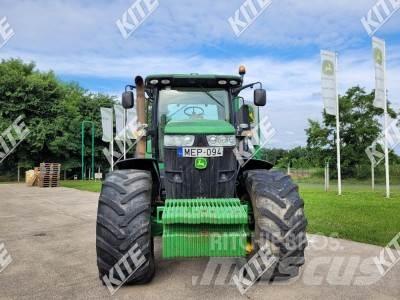 John Deere 7230R Traktoren