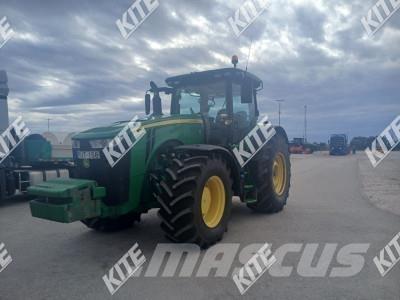 John Deere 8370R Traktoren