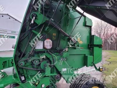 John Deere 854 Rundballenpressen