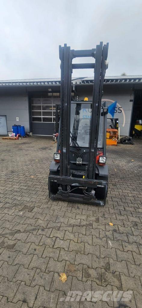 Linde H 30 D-02 Dieselstapler
