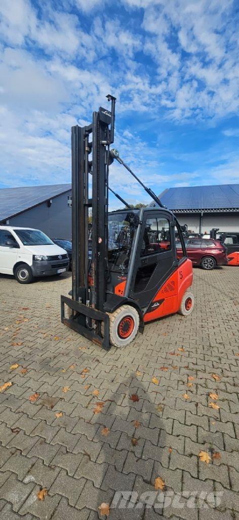 Linde H 30 T-02 Gasstapler