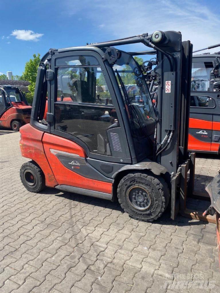 Linde H 35 T-01 Gasstapler