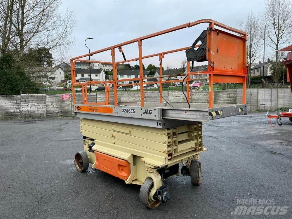 JLG 3246ES Scheren-Arbeitsbühnen