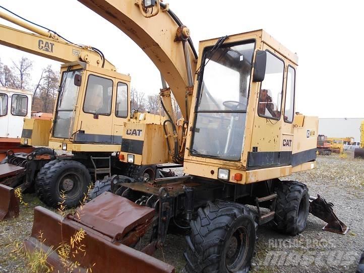 CAT 212B FT Mobilbagger