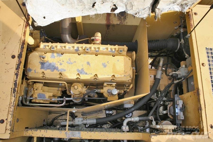 CAT 214B Mobilbagger