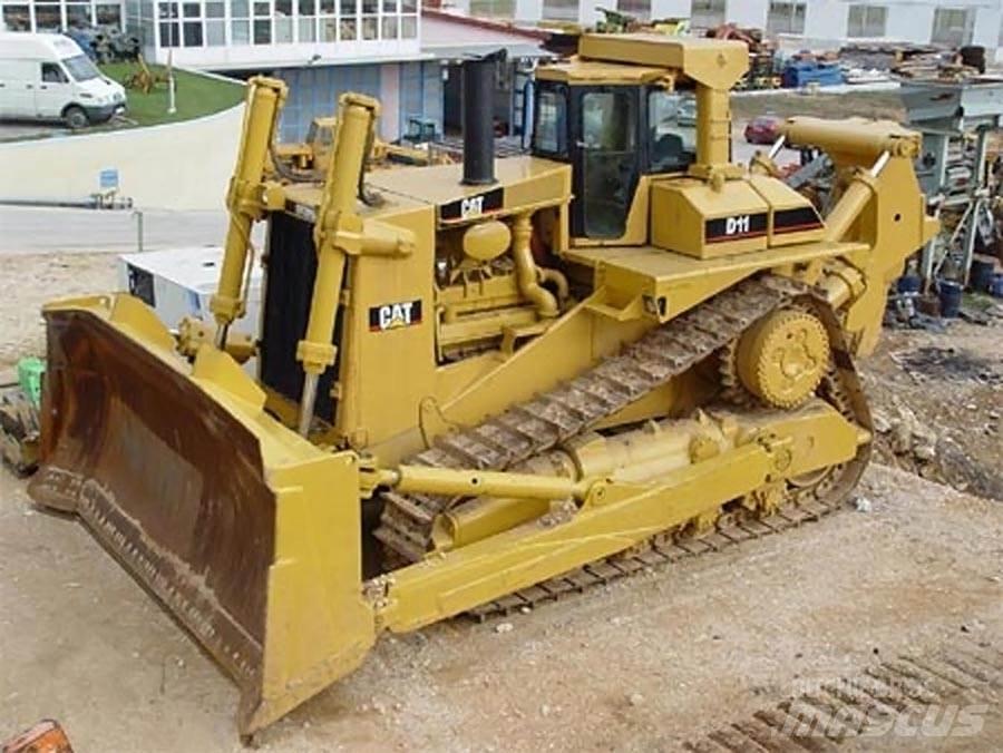 CAT D10 Bulldozer