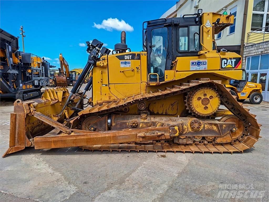 CAT D6T Bulldozer