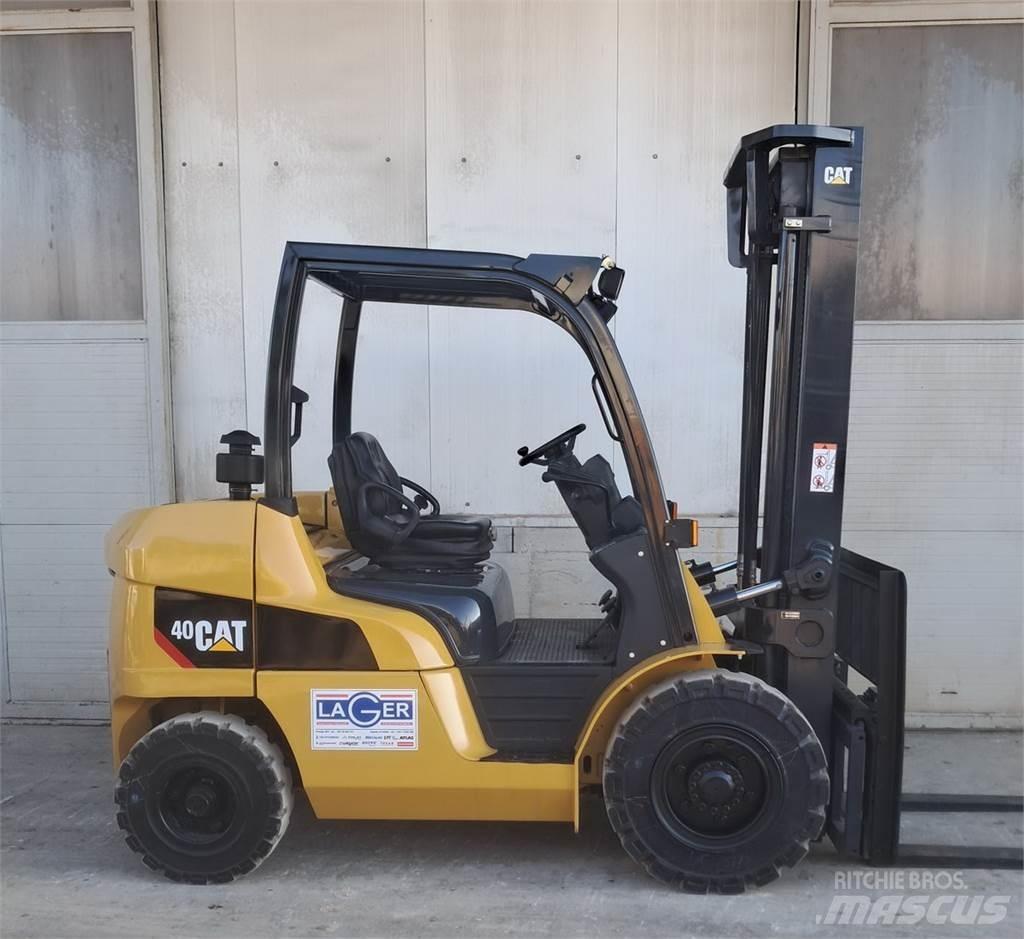 CAT DP40NT Dieselstapler