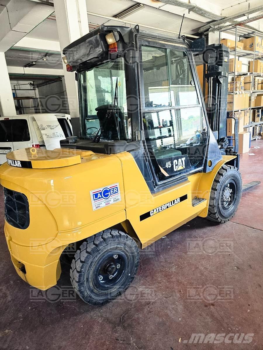 CAT DP45K Dieselstapler