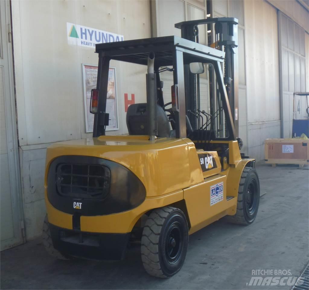 CAT DP50K Dieselstapler