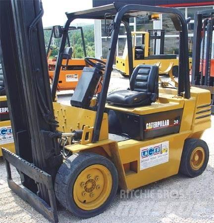 CAT G30S-2 Gasstapler