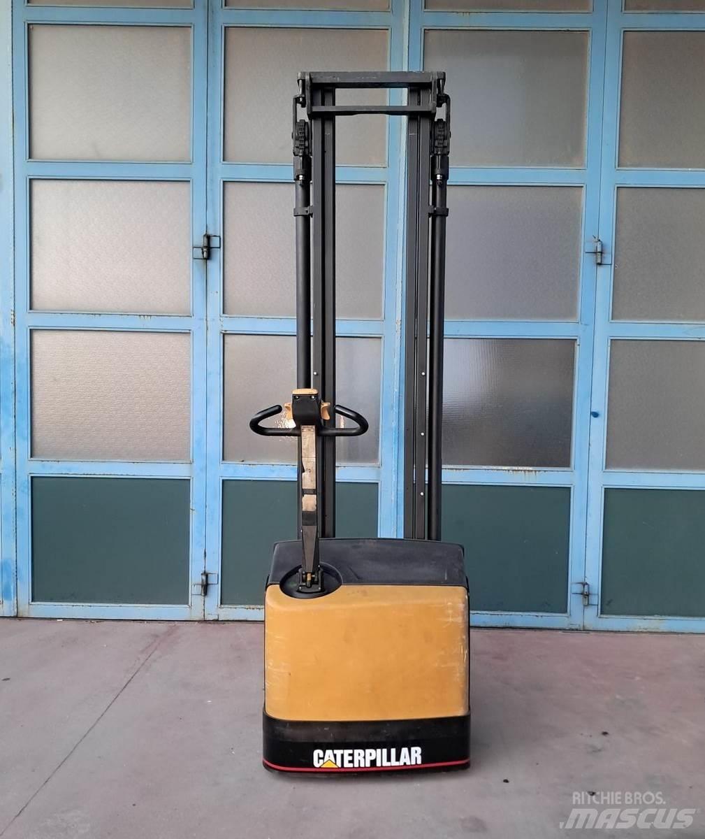 CAT NSP12N Niedergabelstapler