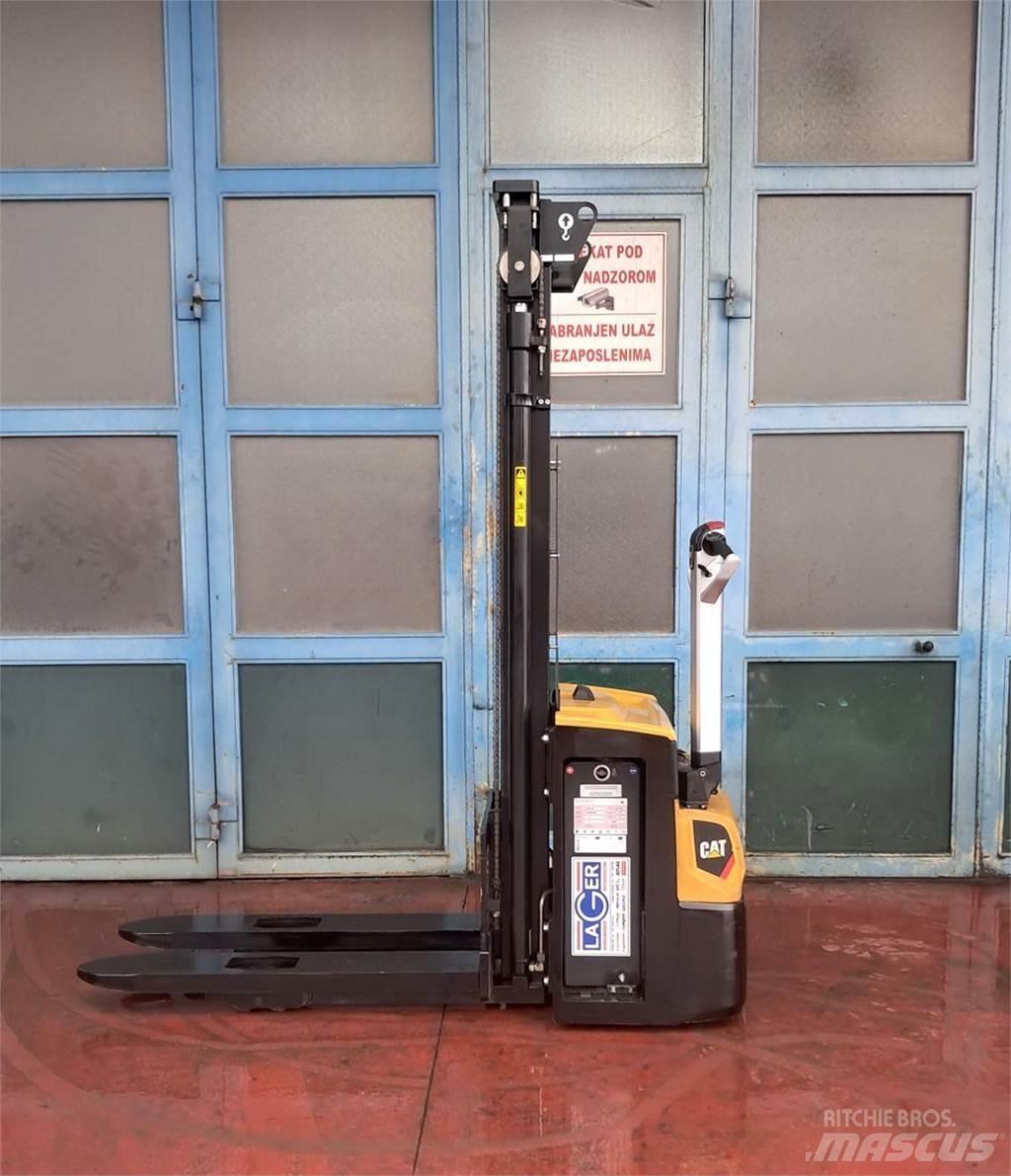 CAT NSP12N2 Niedergabelstapler