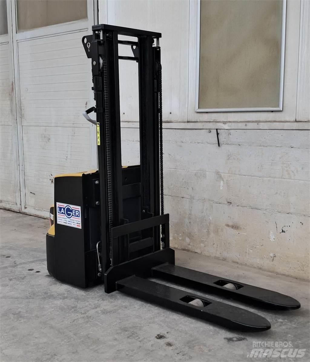 CAT NSP12N2 Niedergabelstapler
