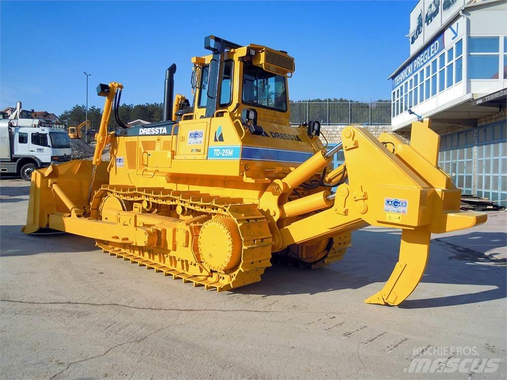 Dressta TD-25M Bulldozer