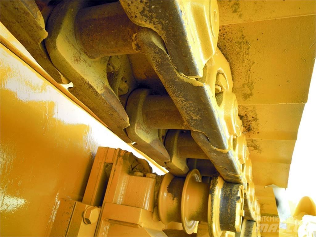 Dressta TD-25M Bulldozer