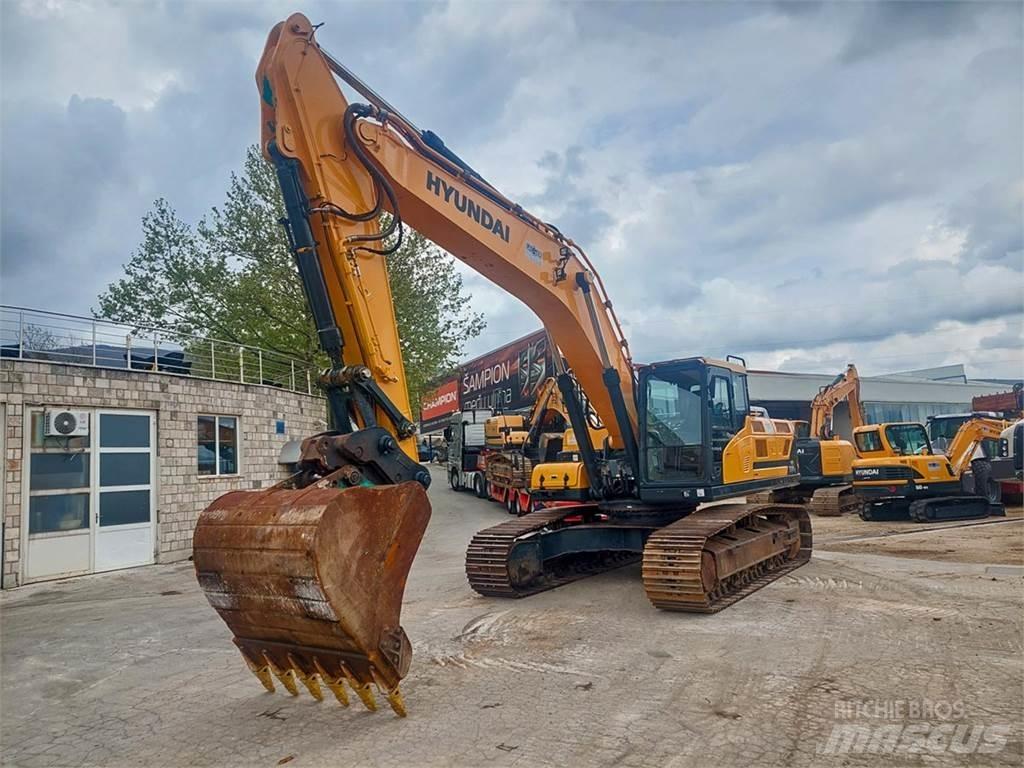 Hyundai HX330L Raupenbagger