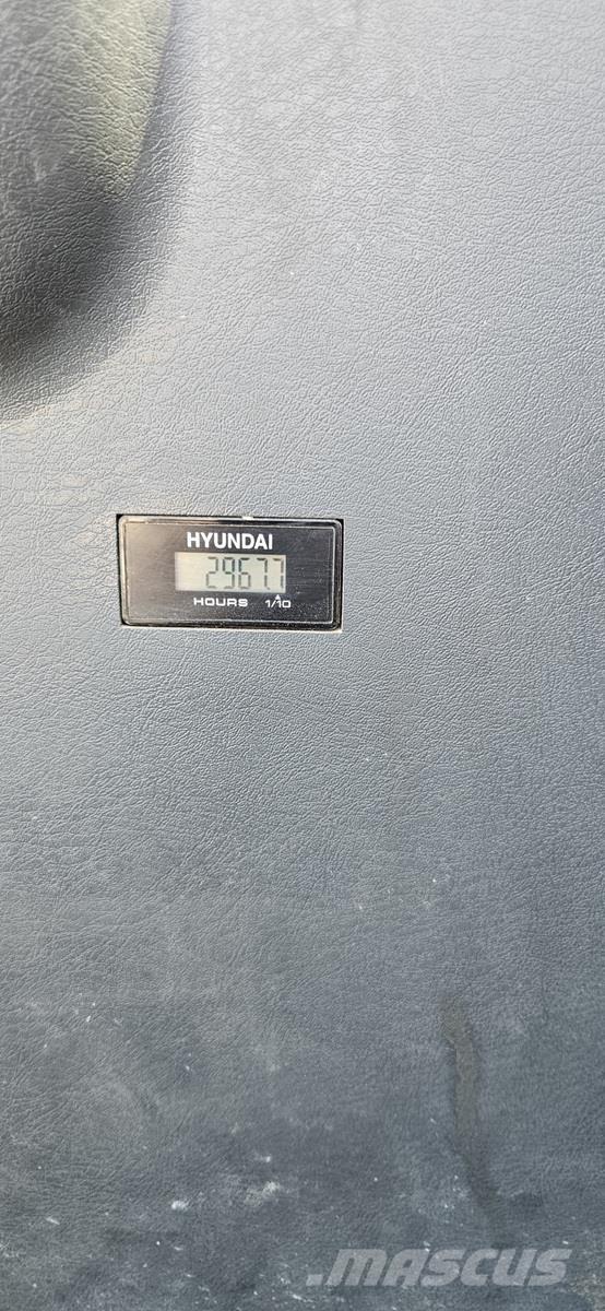 Hyundai R210NLC-9 Raupenbagger